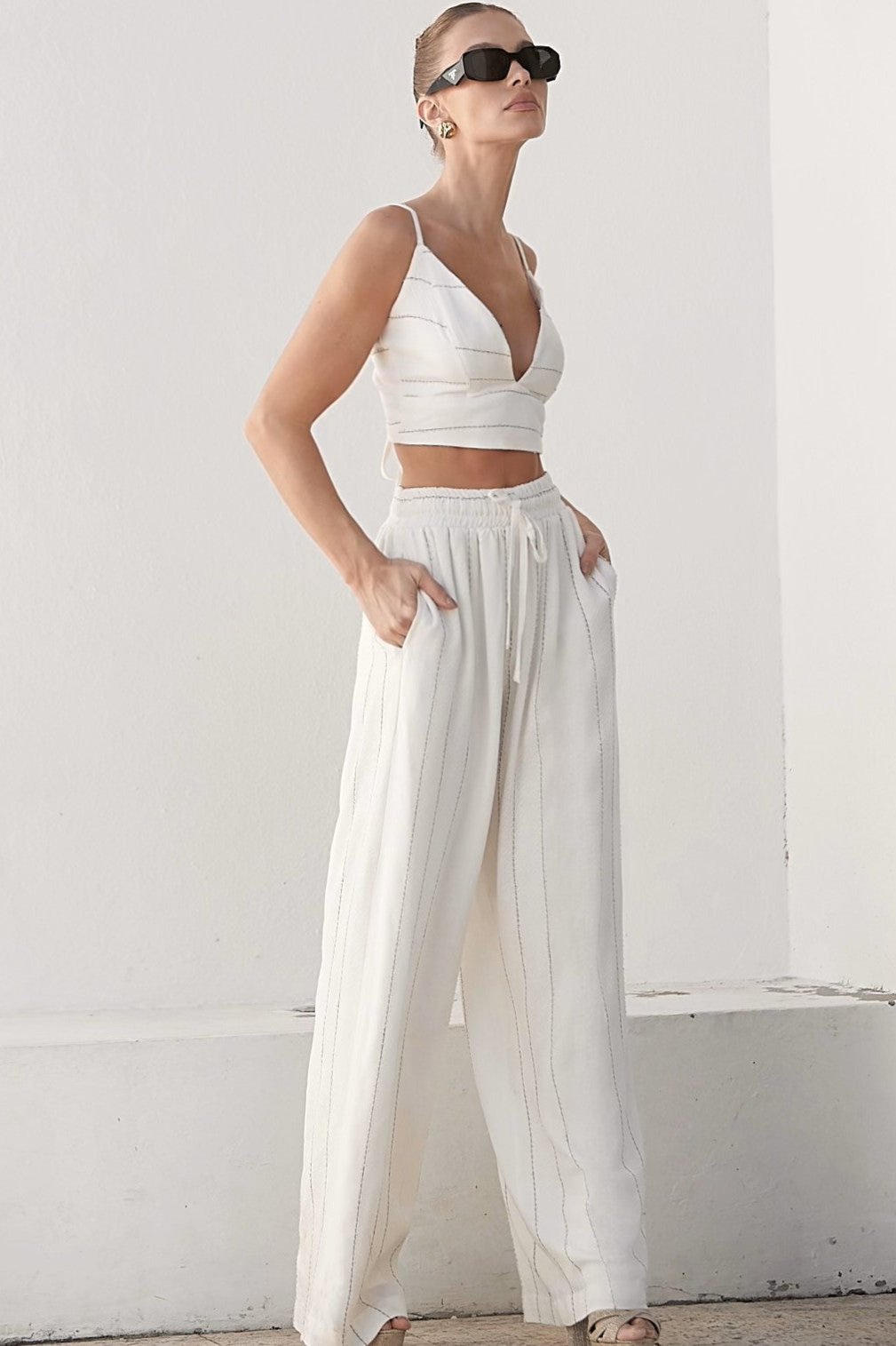 Calça Pantalona Off Chantilly