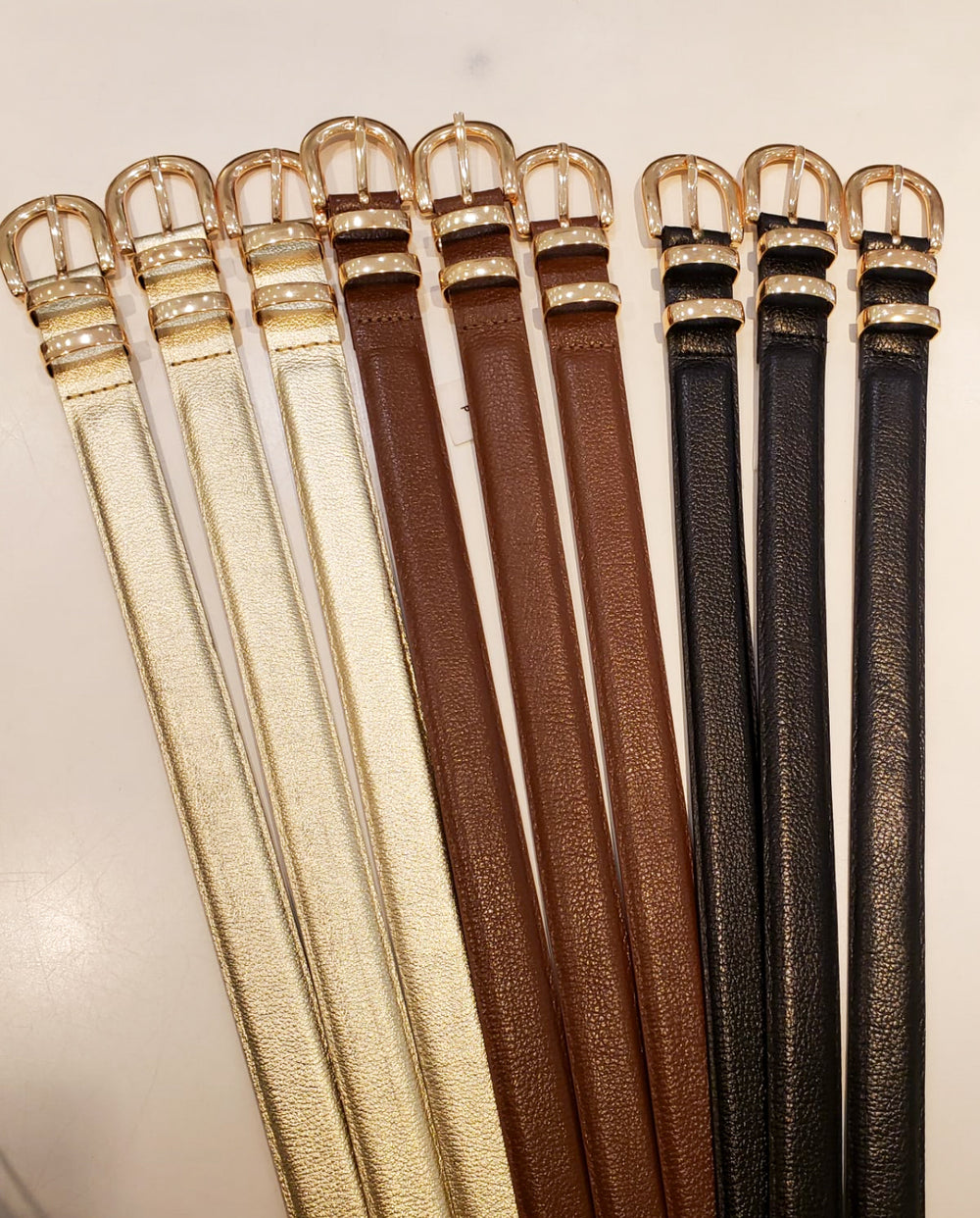 Cinto Médio Couro Passador Dourado