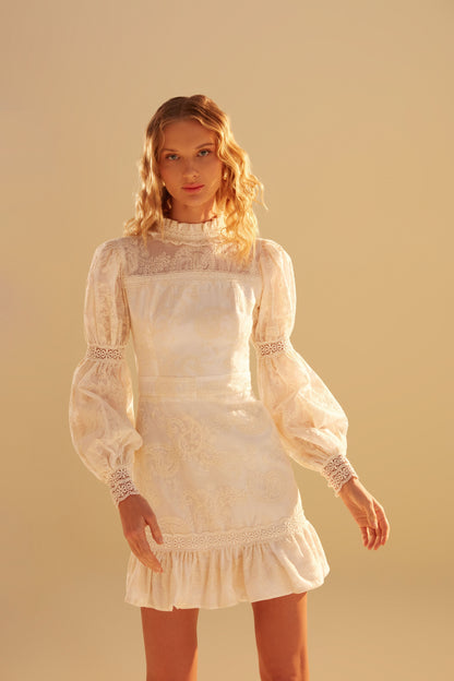 Vestido Cassia Curto Manga Longa Off White